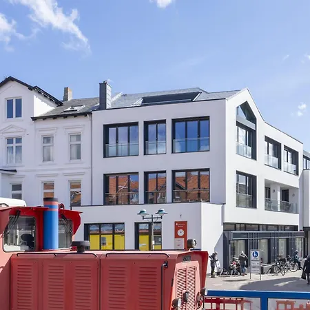 Sparkassengebäude 4 * Borkum